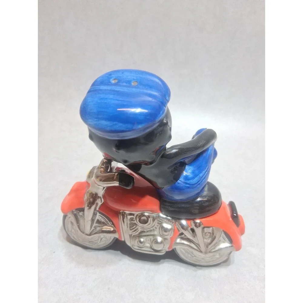 Retired Betty Boop Collectible Motorcycle Detachable Figurine Salt & Pepper VGT